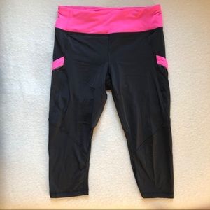 Lululemon Run: Mod Moves Crop Leggings